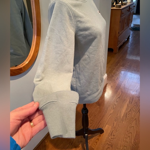 The North Face Crew Neck Sweatshirt Women’s Small Petite, Light Blue Green - Picture 8 of 8